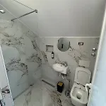 Hotel Kaloshi 4*