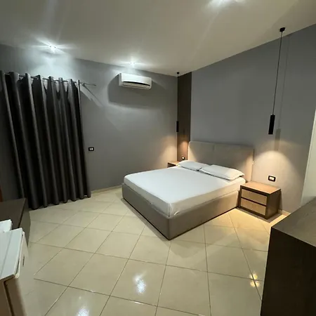 Kaloshi Отель 4*