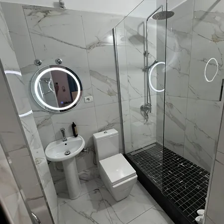 Отель Kaloshi Mezez