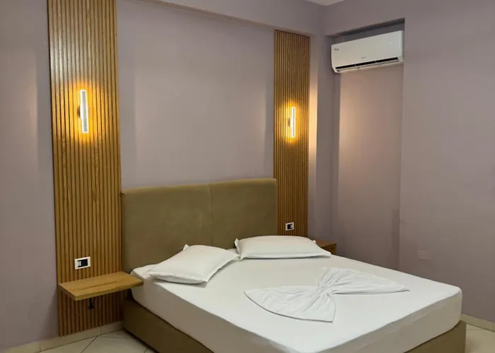 Kaloshi מלון Mezez