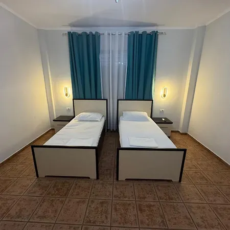 Ξενοδοχείο Kaloshi 4*